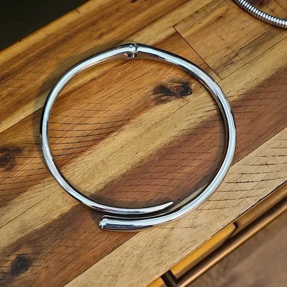 Anthropologie Chunky Molten Choker Necklace Silver - Picture 4 of 5